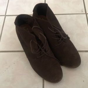 Lunata Lace-Up Booties